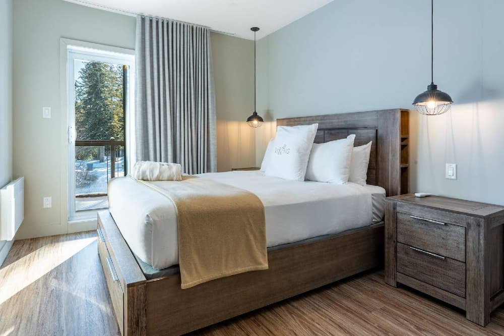Photo of Bedroom in Sainte-Marguerite-du-Lac-Masson