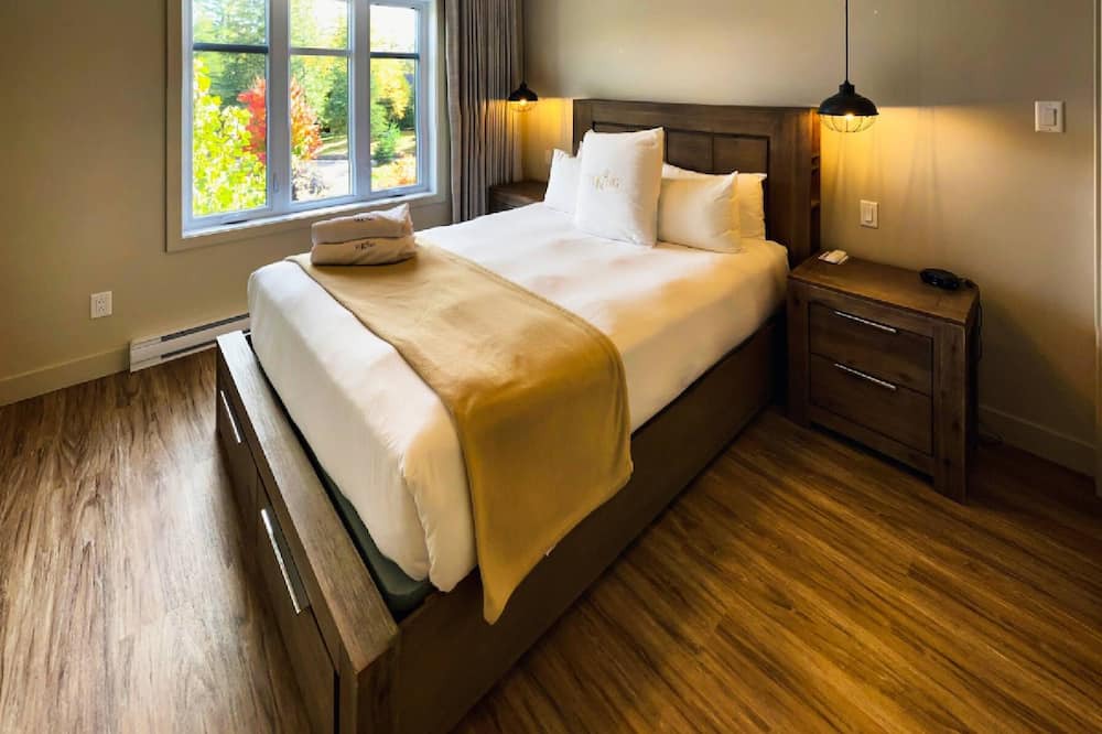 Photo of Bedroom in Sainte-Marguerite-du-Lac-Masson
