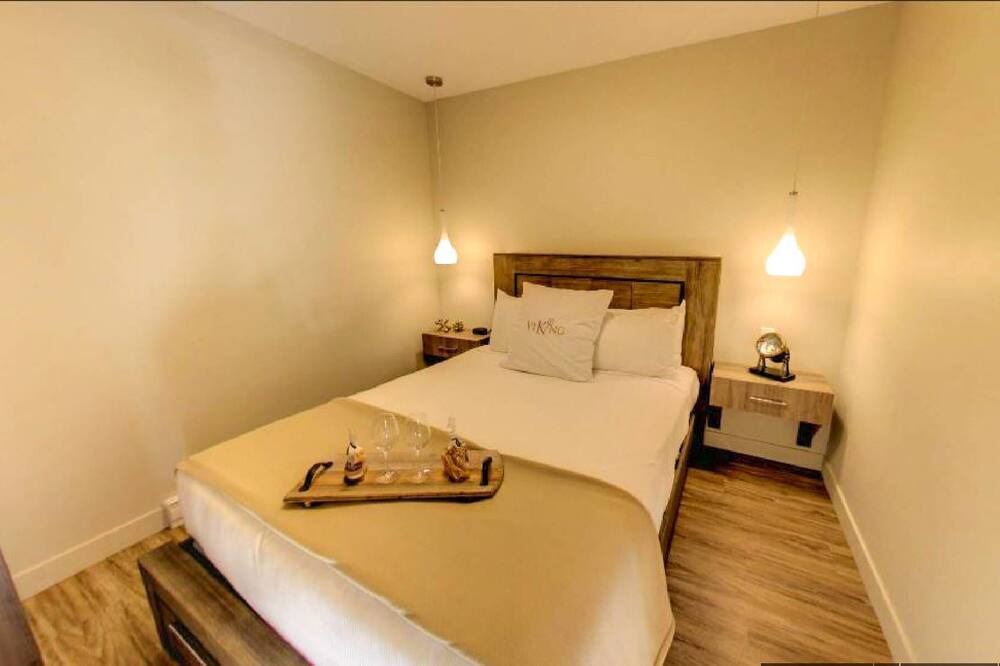 Photo of Bedroom in Sainte-Marguerite-du-Lac-Masson