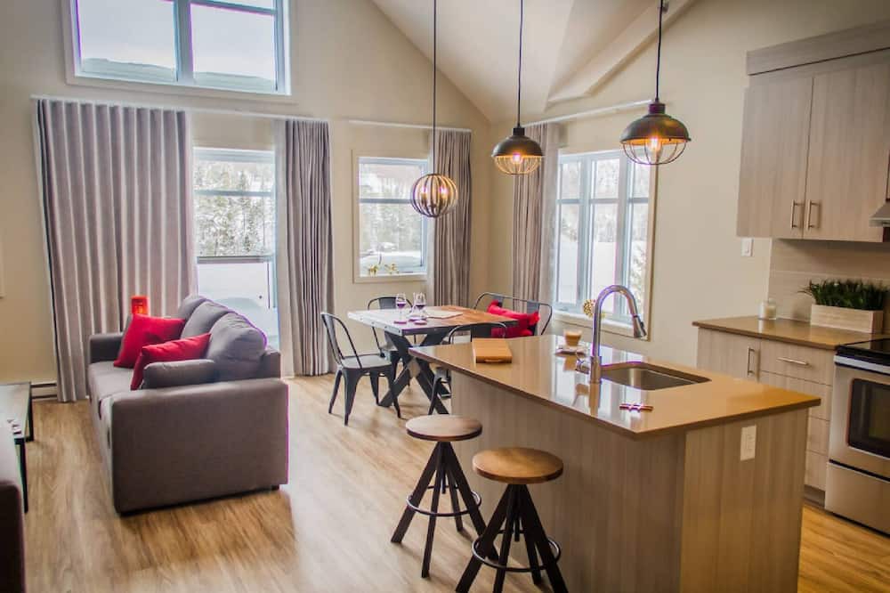 Photo of Kitchen in Sainte-Marguerite-du-Lac-Masson