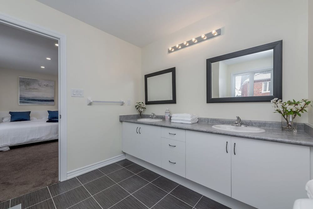 Photo of Bathroom in Innisfil