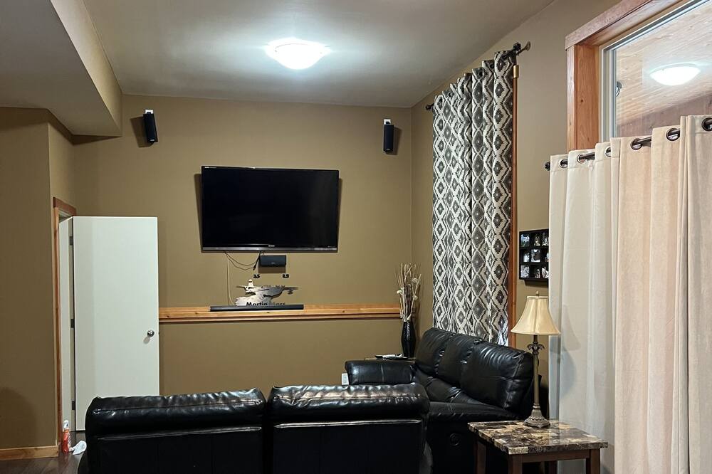 Photo of Livingroom in Sproat Lake