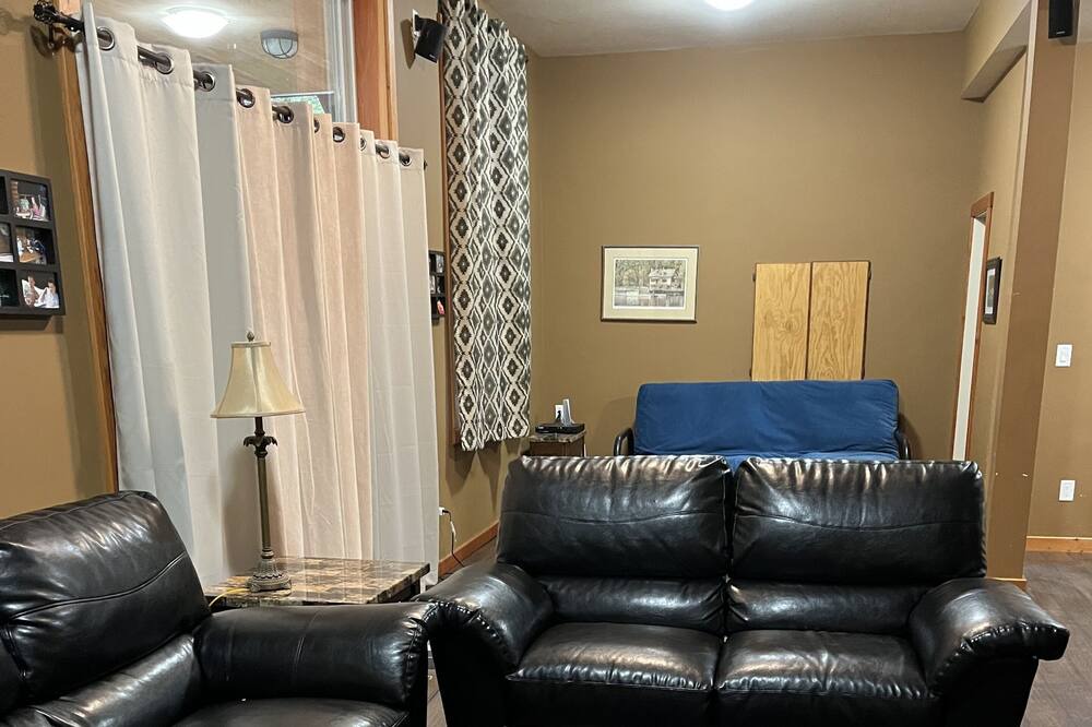 Photo of Livingroom in Sproat Lake