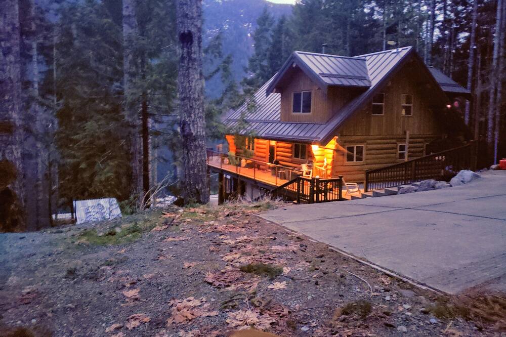 Photo of Outdoor in Sproat Lake