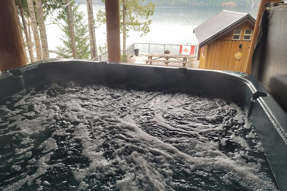 Photo of Others in Sproat Lake
