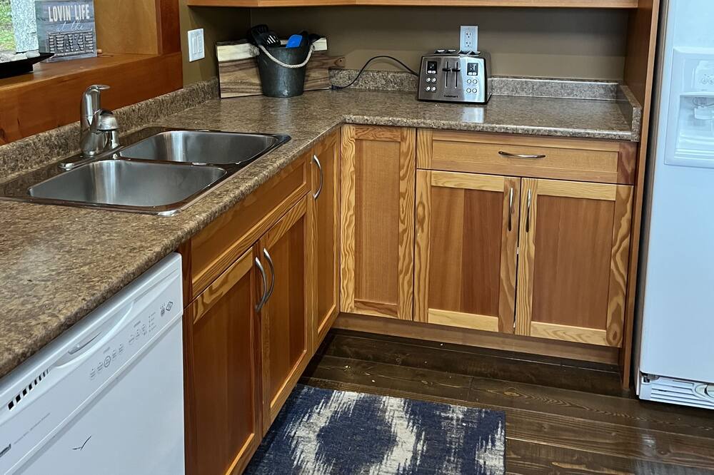 Photo of Kitchen in Sproat Lake