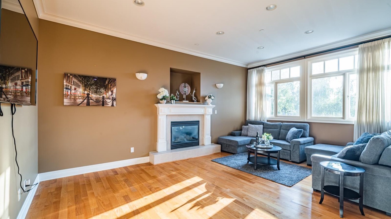Photo of Livingroom in Shaughnessy