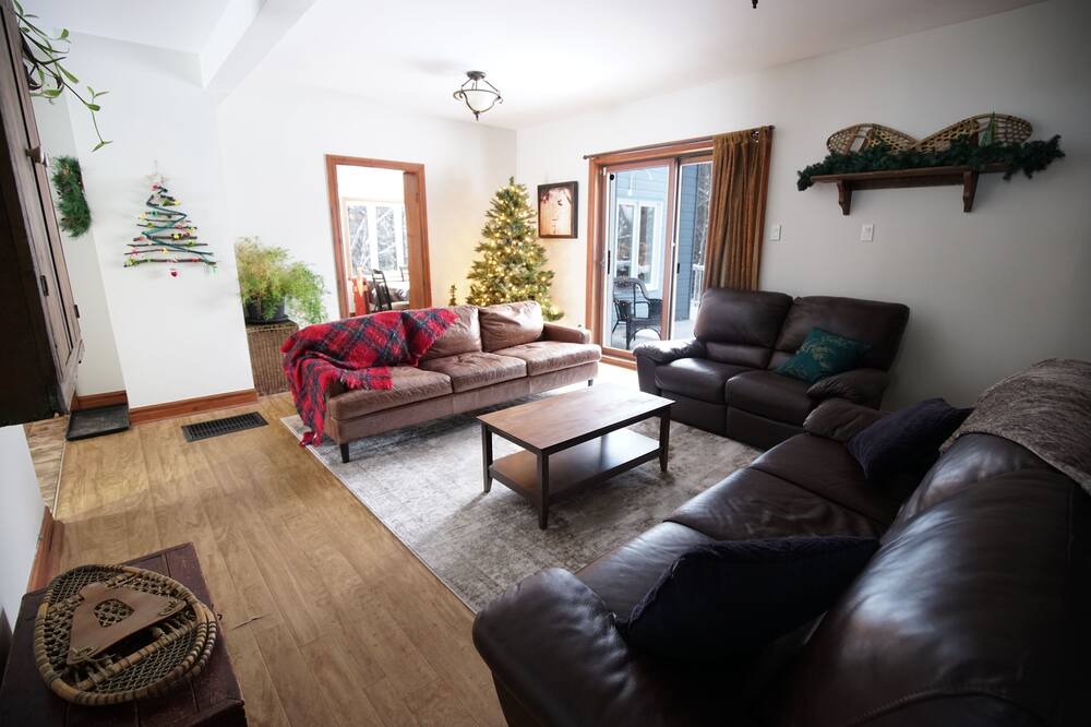 Photo of Livingroom in Rawdon
