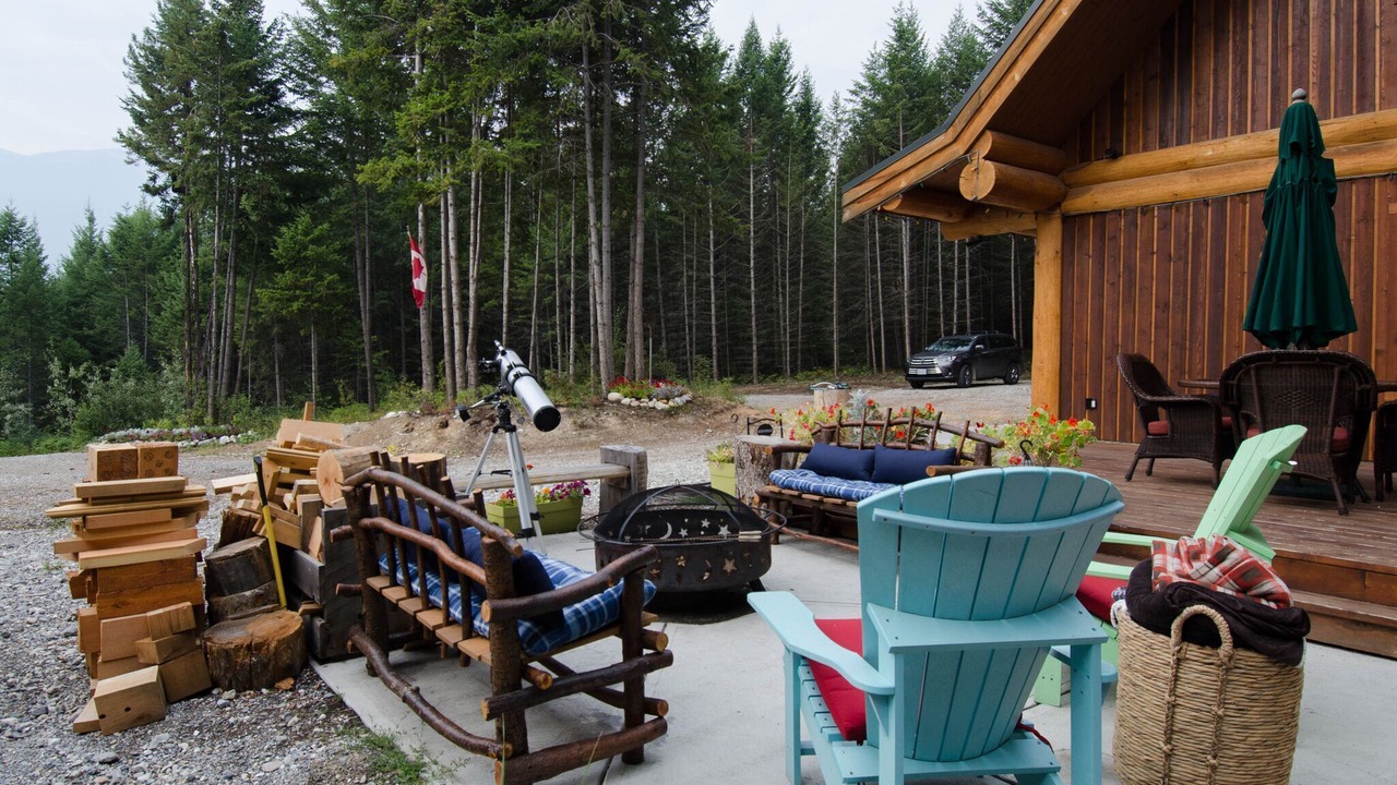 Photo of Outdoor in Golden