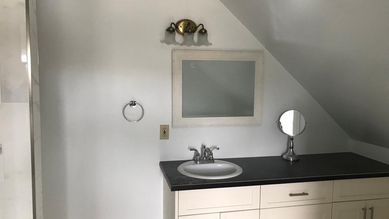 Photo of Bathroom in Hubbards