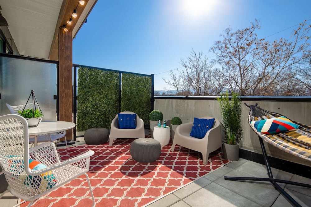 Photo of Patio Balcony in Kelowna Central Business District