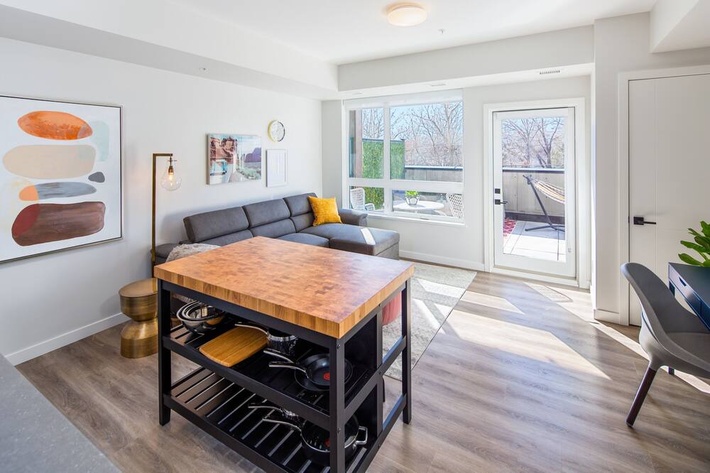 Photo of Livingroom in Kelowna Central Business District