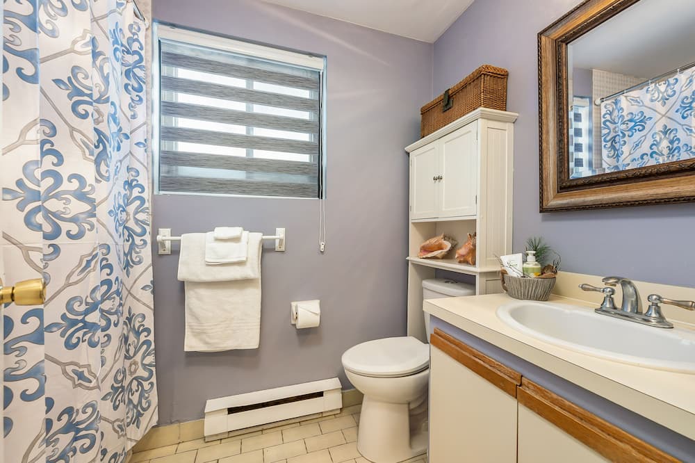Photo of Bathroom in Ahuntsic-Cartierville