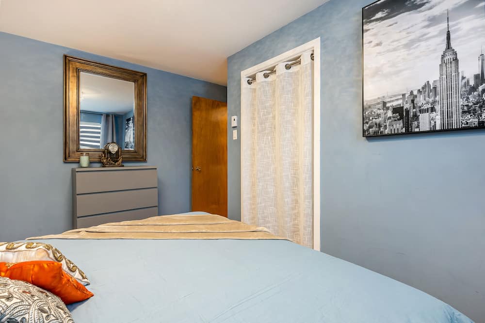 Photo of Bedroom in Ahuntsic-Cartierville