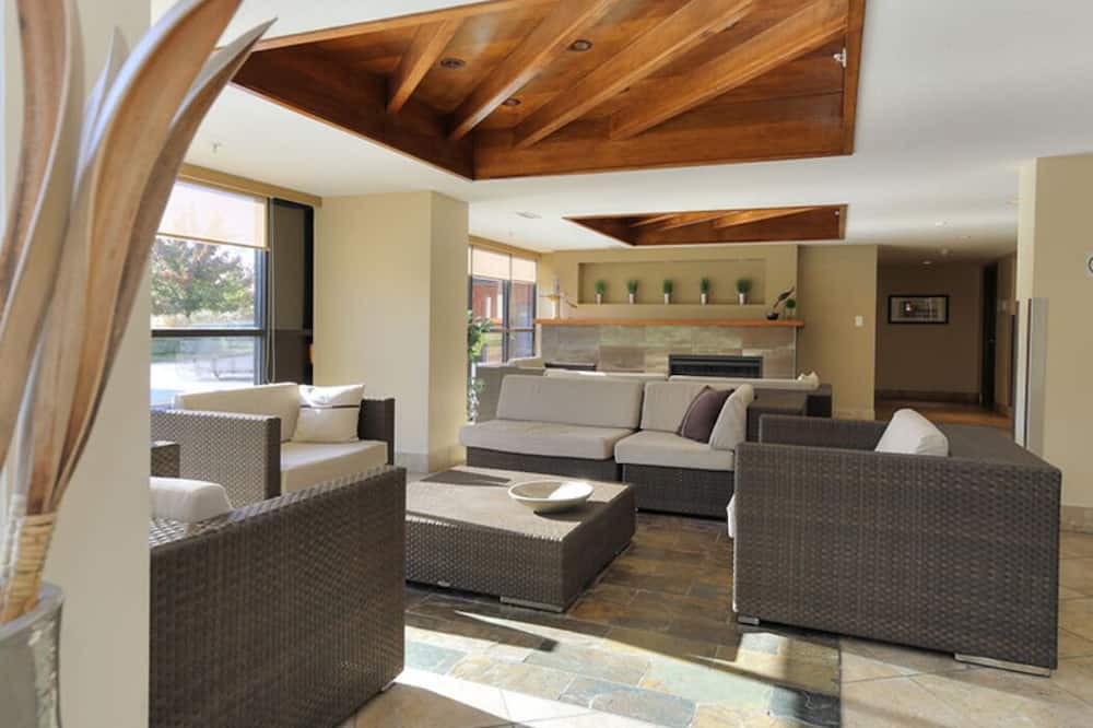 Photo of Livingroom in South Pandosy