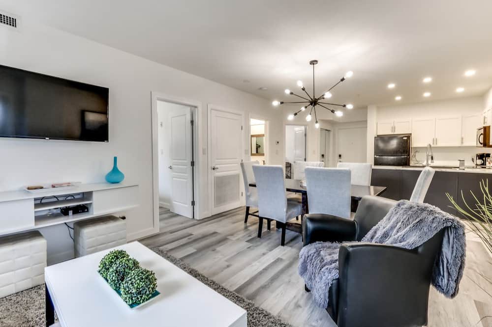 Photo of Livingroom in South Pandosy