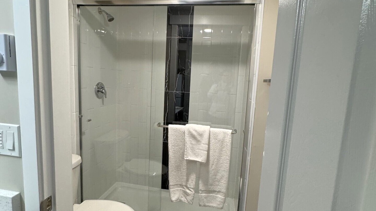 Photo of Bathroom in Leduc