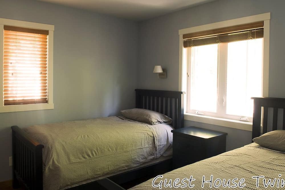 Photo of Bedroom in Sunshine Coast