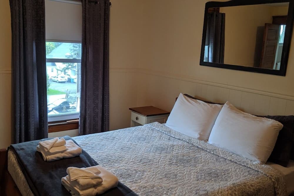 Photo of Bedroom in Ayers Cliff