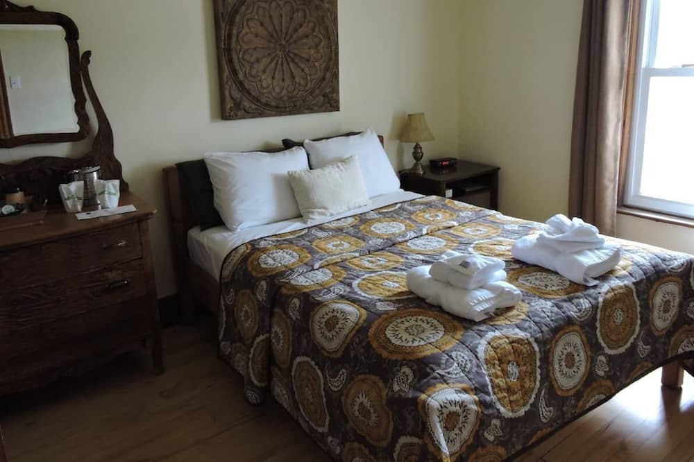 Photo of Bedroom in Ayers Cliff