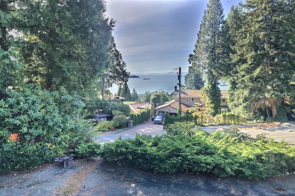 Photo of Outdoor in West Vancouver