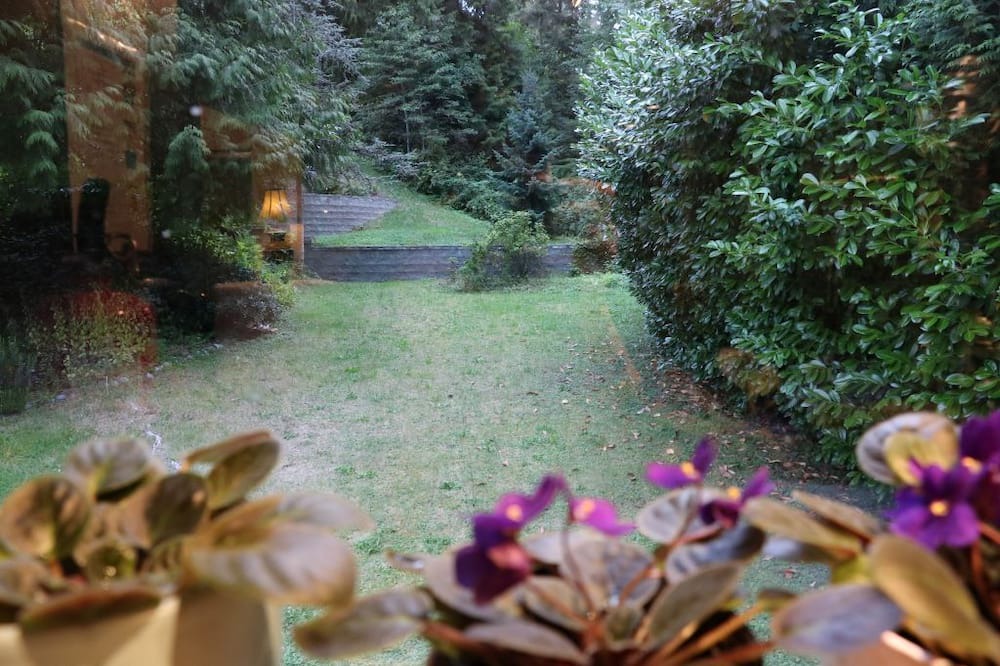 Photo of Outdoor in West Vancouver