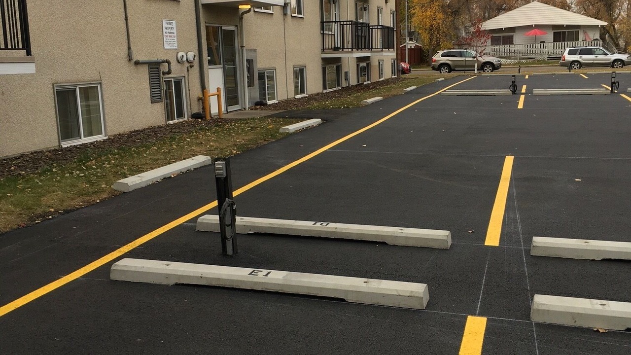 Photo of Outdoor in Jasper Place