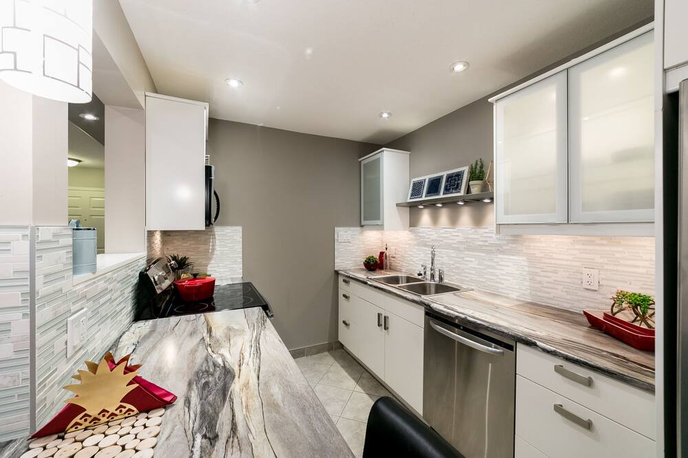 Photo of Kitchen in Jasper Place