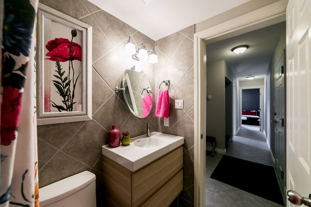 Photo of Bathroom in Jasper Place