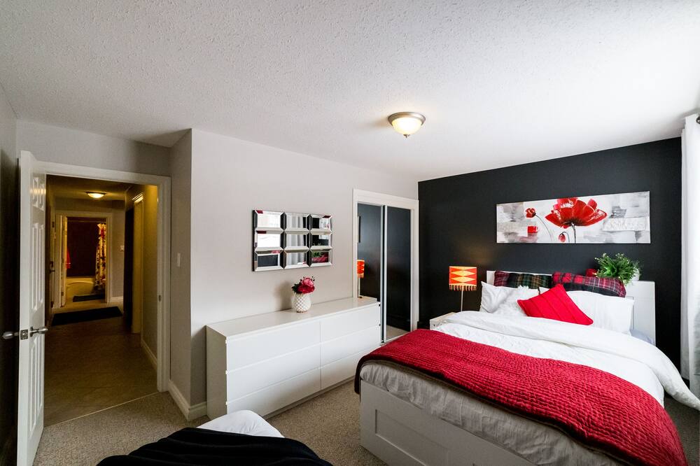 Photo of Bedroom in Jasper Place