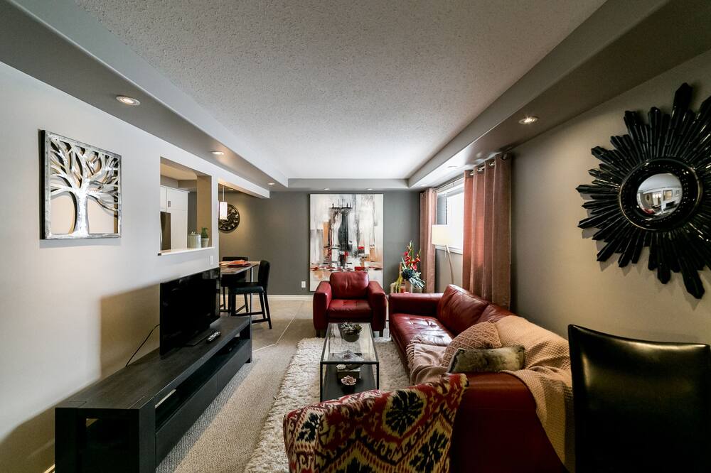 Photo of Livingroom in Jasper Place