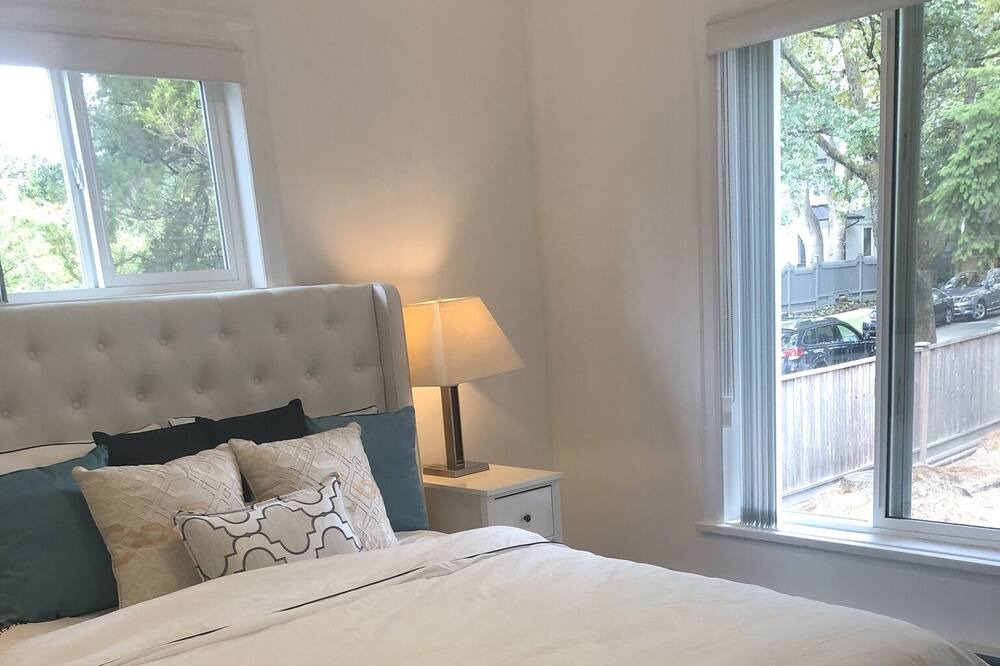 Photo of Bedroom in Shaughnessy