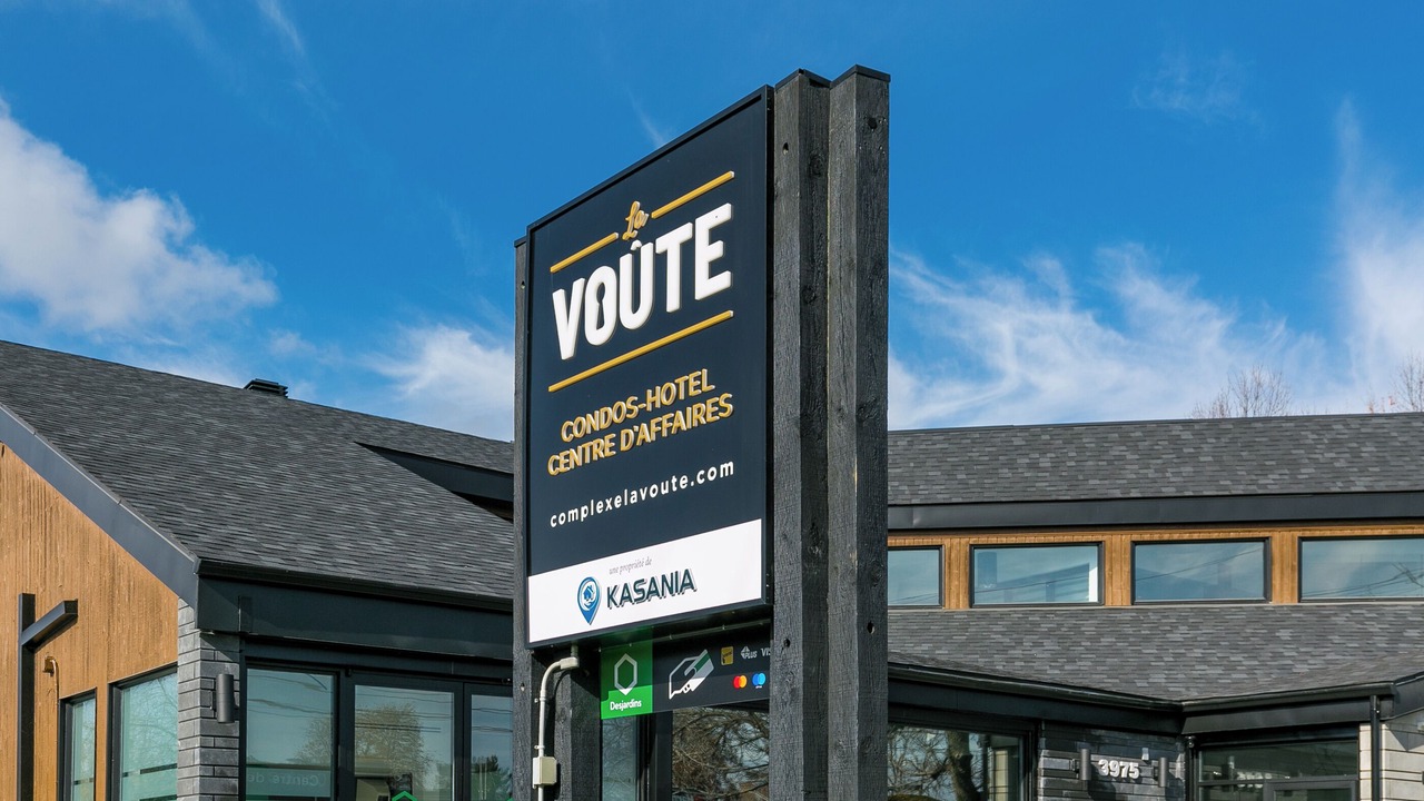 Photo of Outdoor in Laval