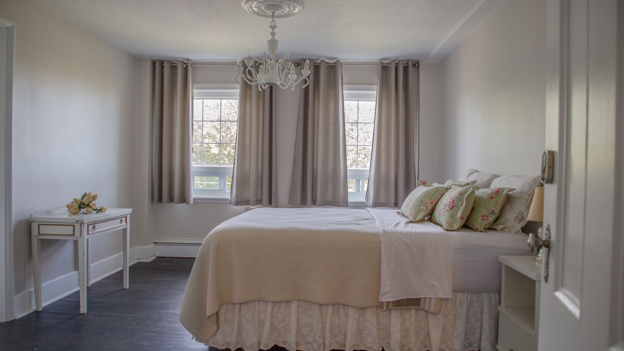 Photo of Bedroom in Jonquiere