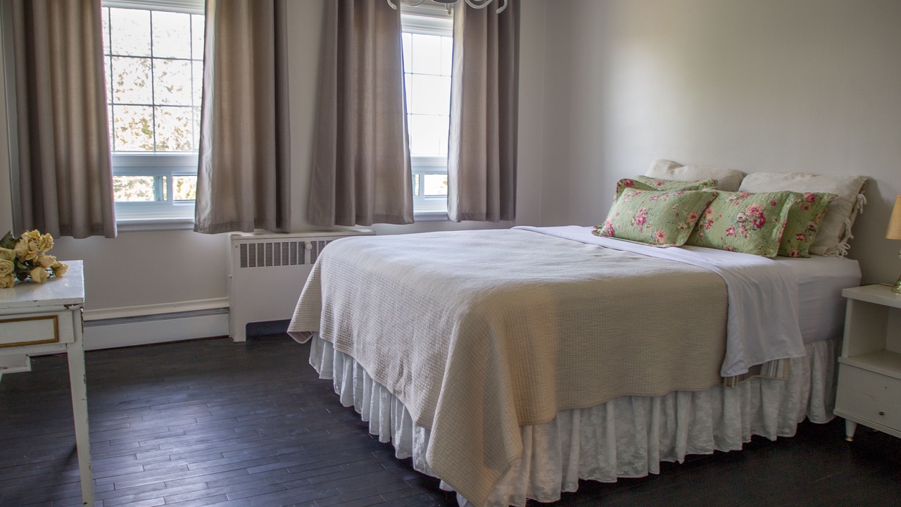 Photo of Bedroom in Jonquiere