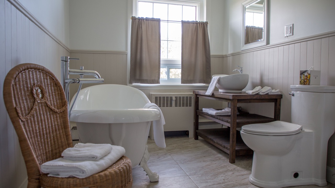 Photo of Bathroom in Jonquiere