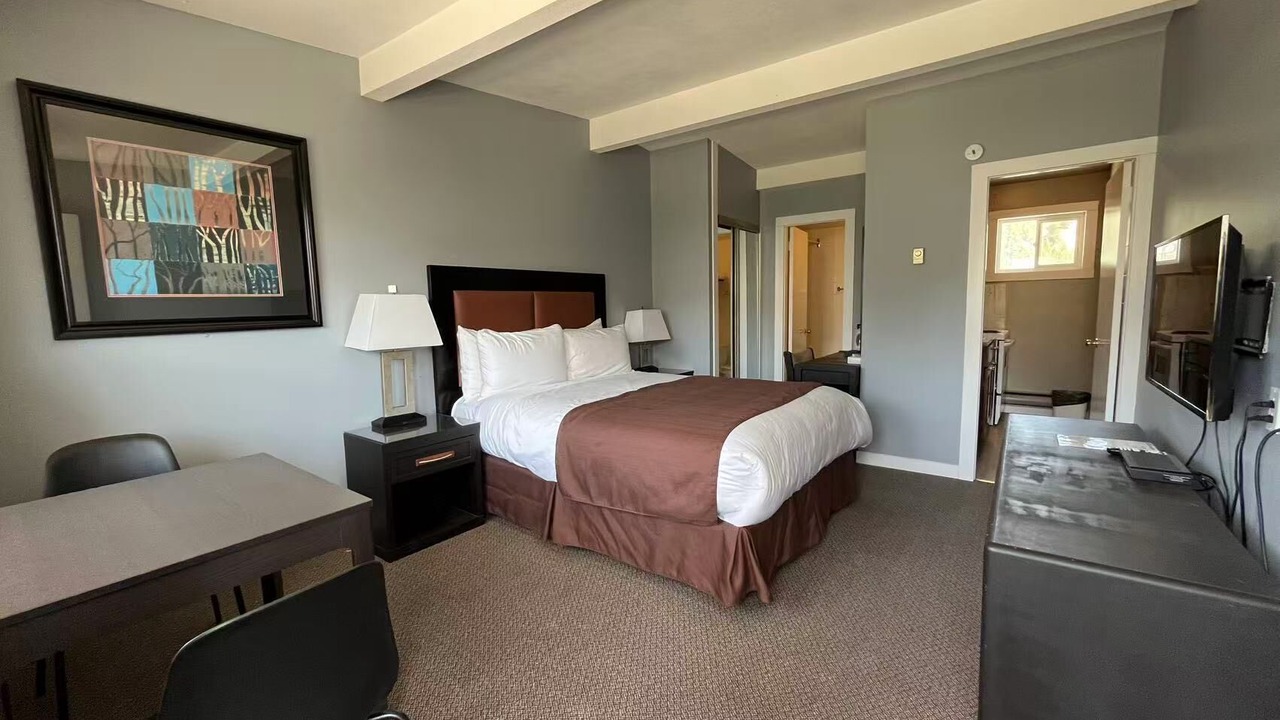 Photo of Bedroom in Golden