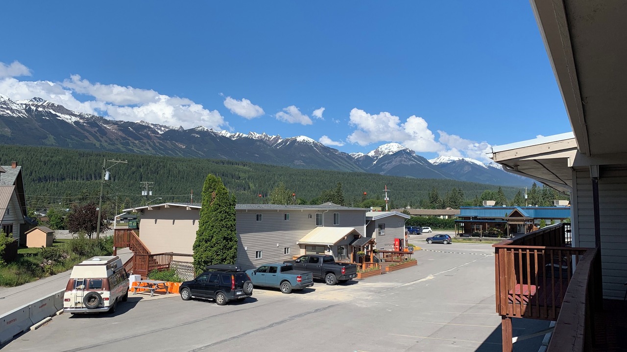 Photo of Outdoor in Golden