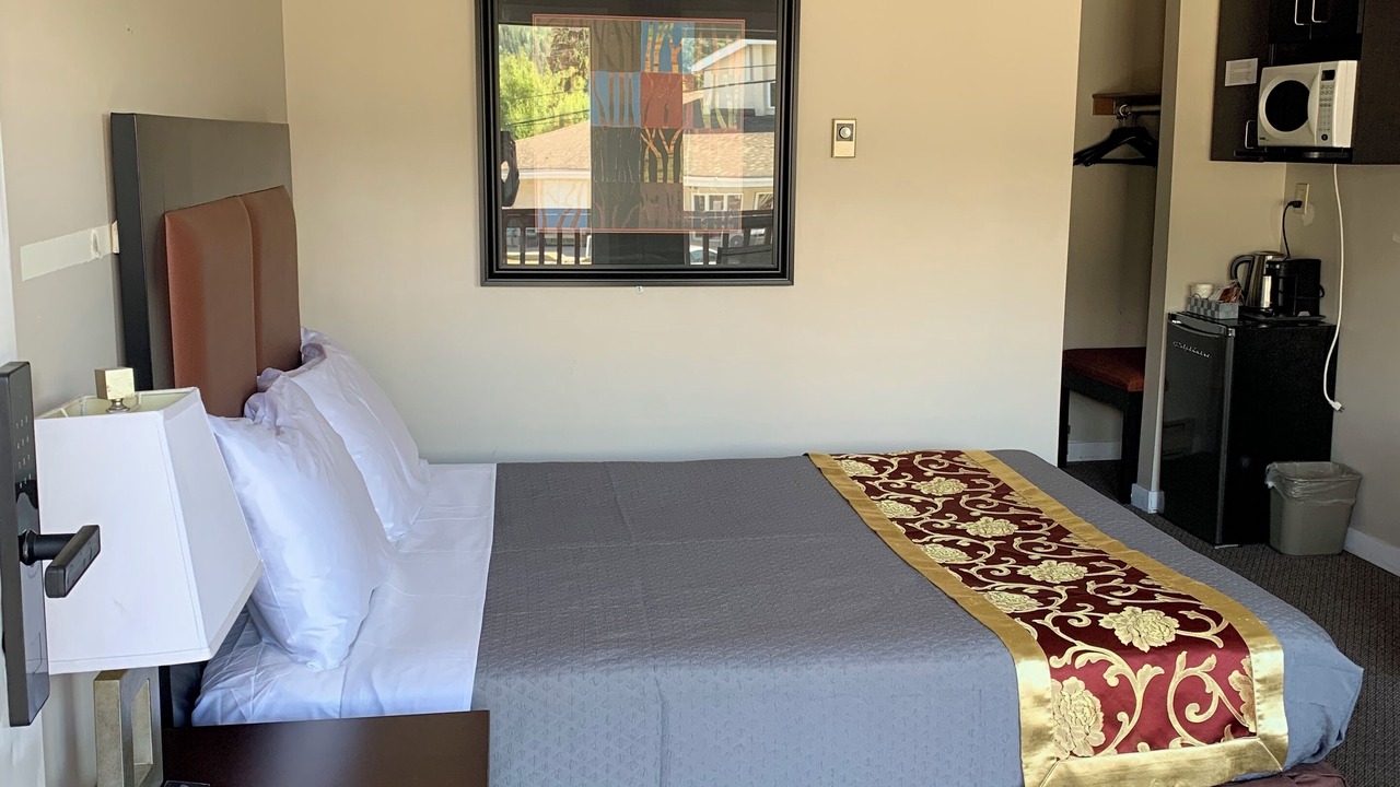 Photo of Bedroom in Golden