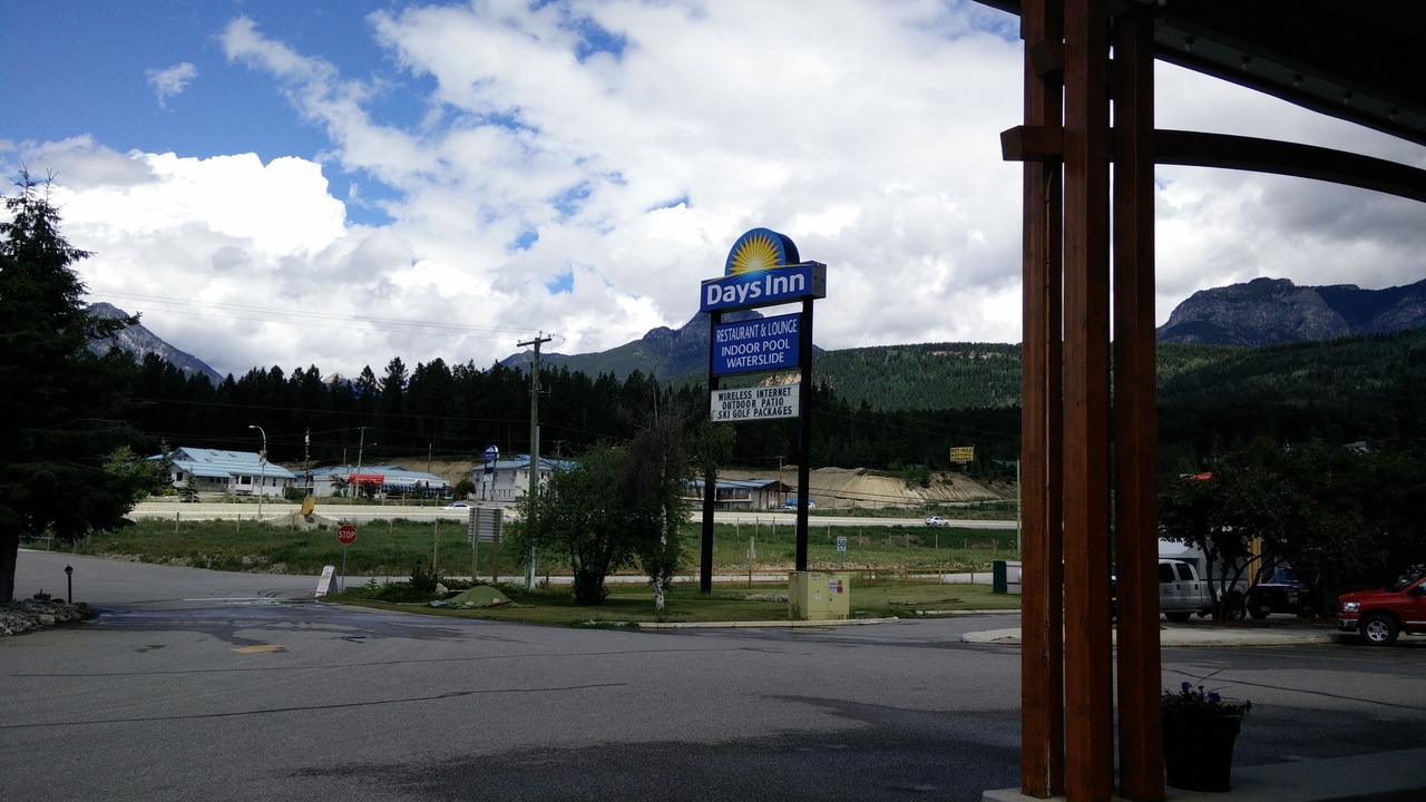 Photo of Outdoor in Golden