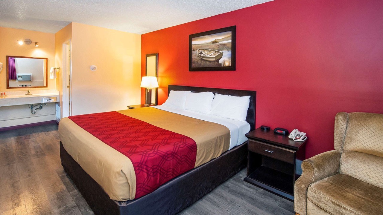 Photo of Bedroom in Edson