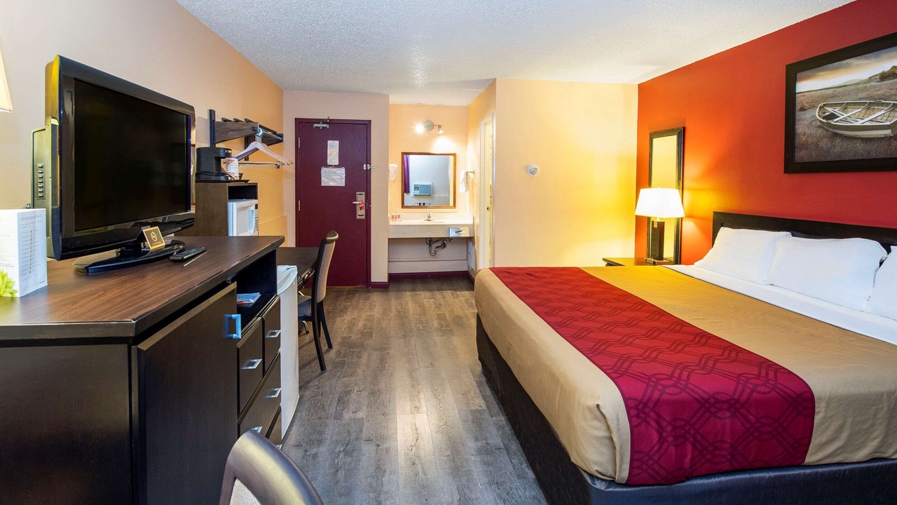 Photo of Bedroom in Edson