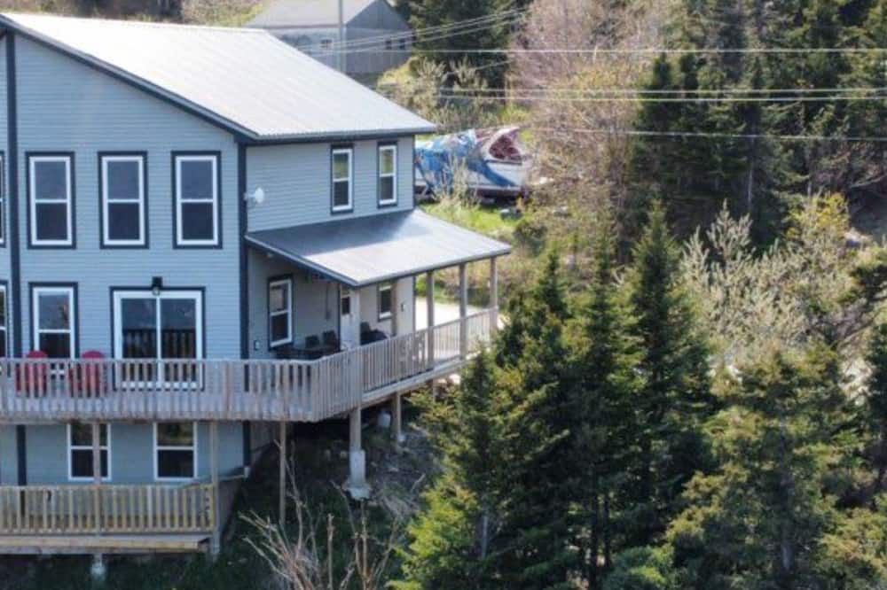 Photo of Others in Woody Point
