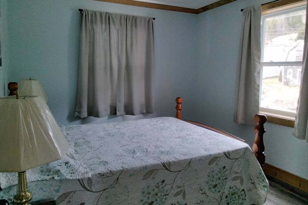 Photo of Bedroom in Woody Point