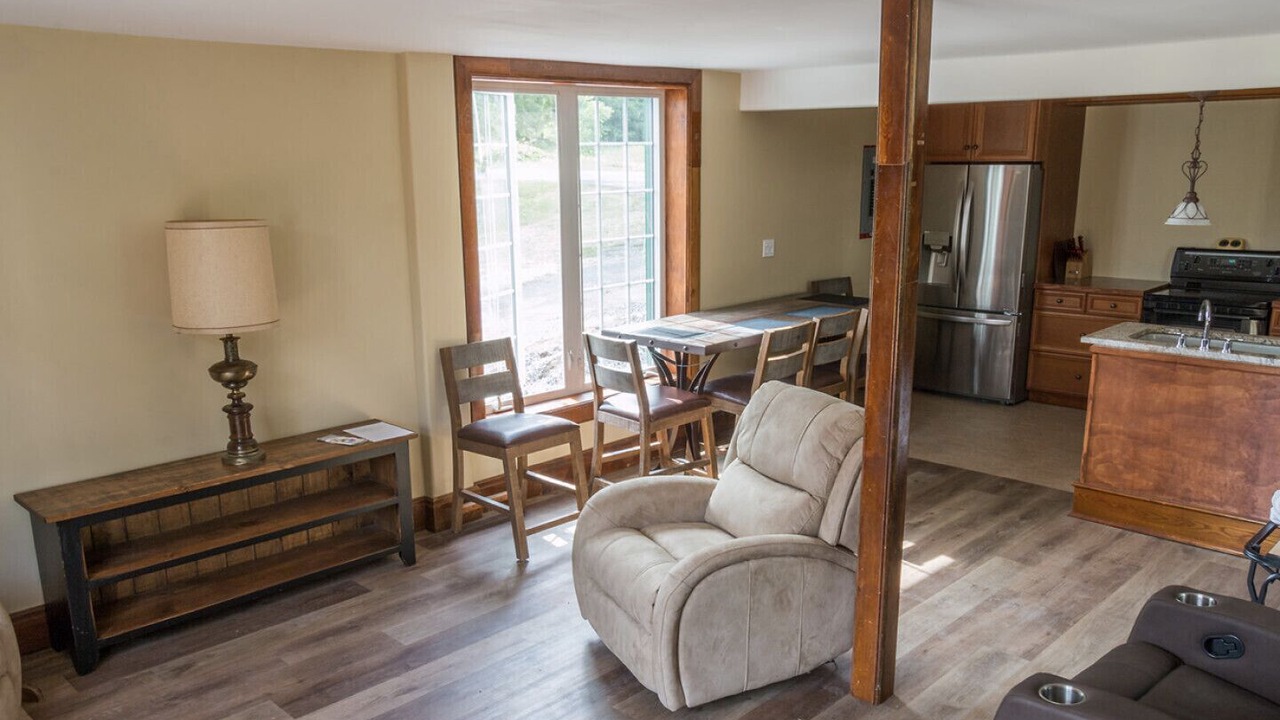Photo of Livingroom in Milford