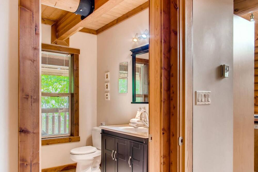 Photo of Bathroom in Christina Lake