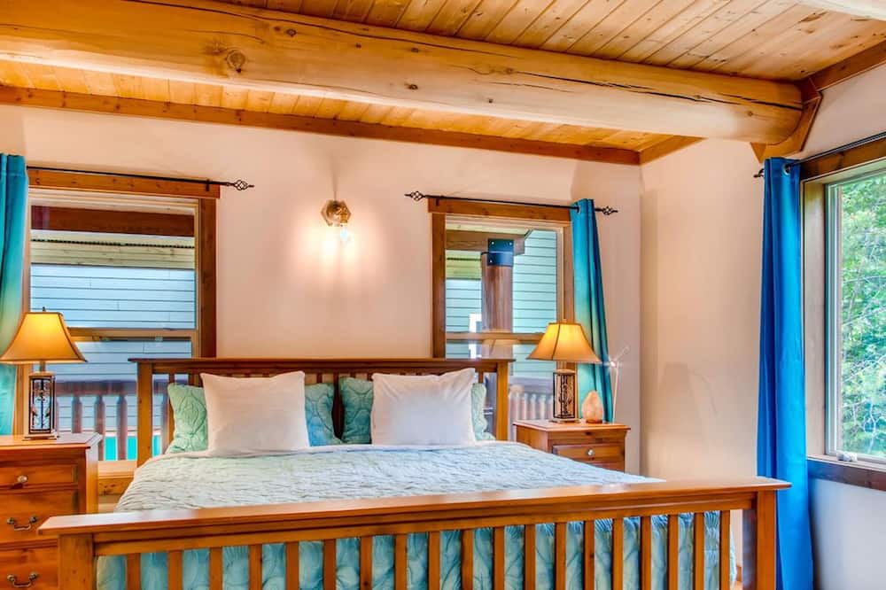 Photo of Bedroom in Christina Lake