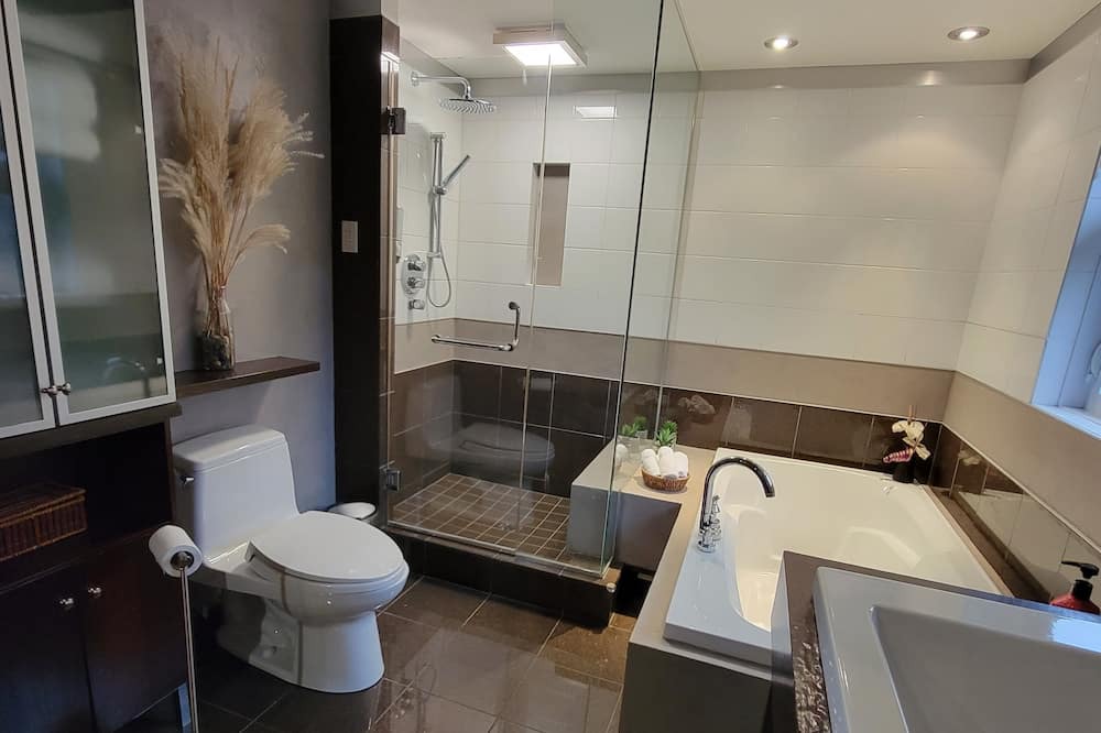 Photo of Bathroom in Saint-Nicolas
