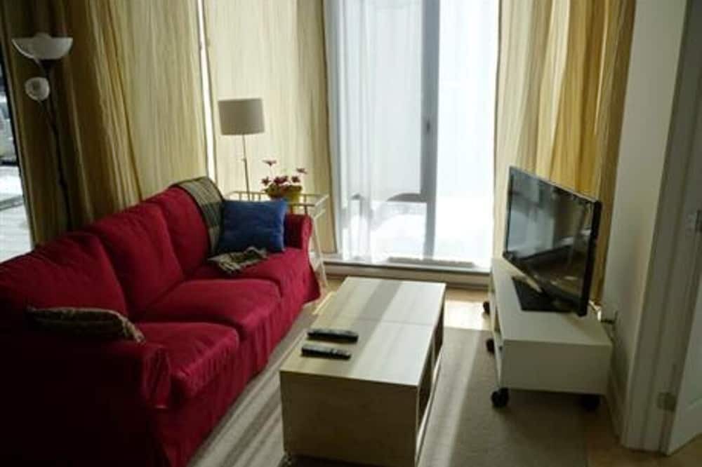 Photo of Livingroom in La Petite-Patrie