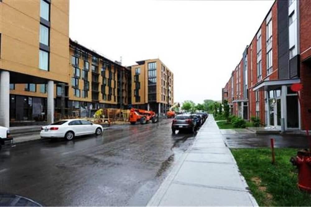 Photo of Outdoor in La Petite-Patrie